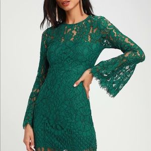 LULU’s Emerald green long sleeve dress